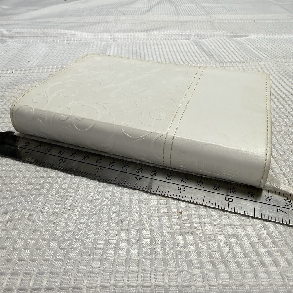 Zondervan NIV Wedding Bridal White Bible Red Letter Italian Two Tone Silver Edge